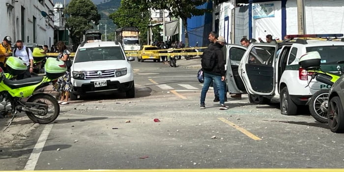 ELN Se atribuye el atentado contra la estación de policía del Norte de Bucaramanga y otras ciudades en conmemoración a los 59 años